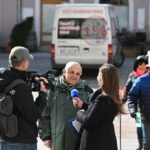 korowód fundacji dom 2019 Kazimierz Jednoróg udziela wywiadu telewizyjnego